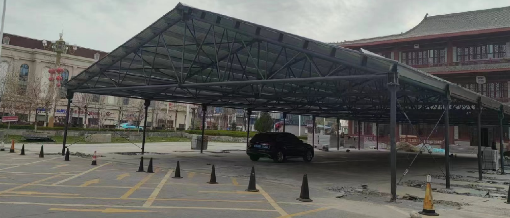 霍尔果斯办证大厅遮阳棚  管桁架项目